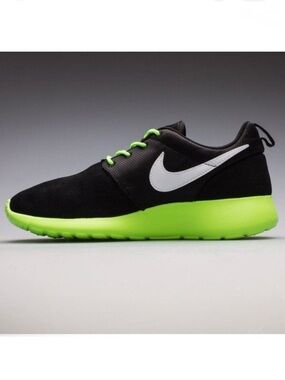 Nike Roshe Run GS Black Flash